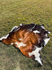 Premium Tricolor Cow Hide Rug | Genuine Brown Black & White Cowhide Rug | Cow Hide Rug Price in Pakistan | Natural Cow Skin Carpet