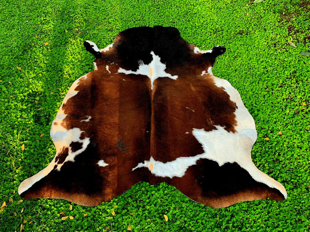 Hair on Cowhide Rug Brazilian Cowhide Rug Natural Cowhide Rug Cowhide Floor Rug Handmade