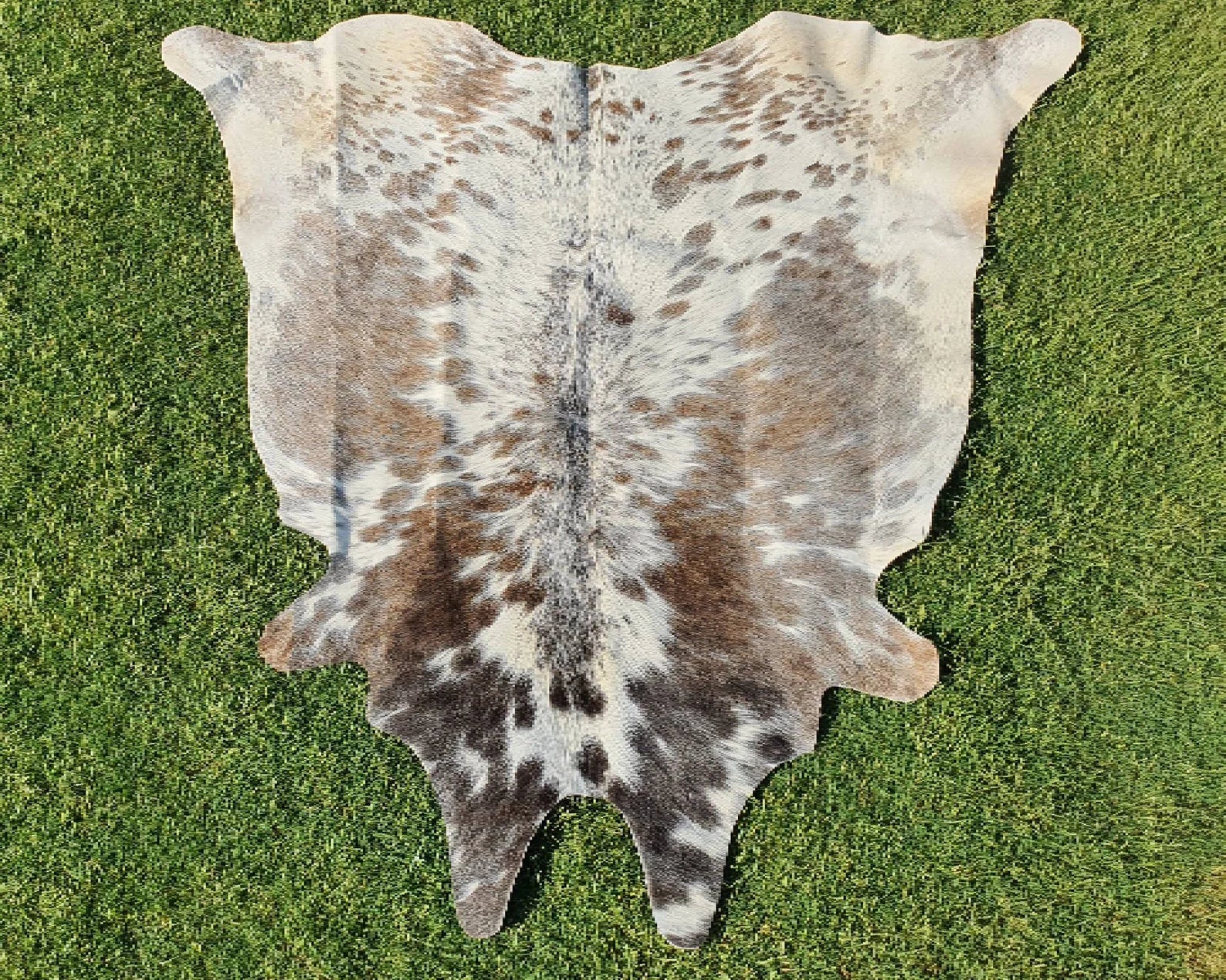 Gray and White Cowhide Rug, Gray Salt and Pepper Cowhide Rug - Natural Cowskin Rugs - Leather Rugs for Bedroom