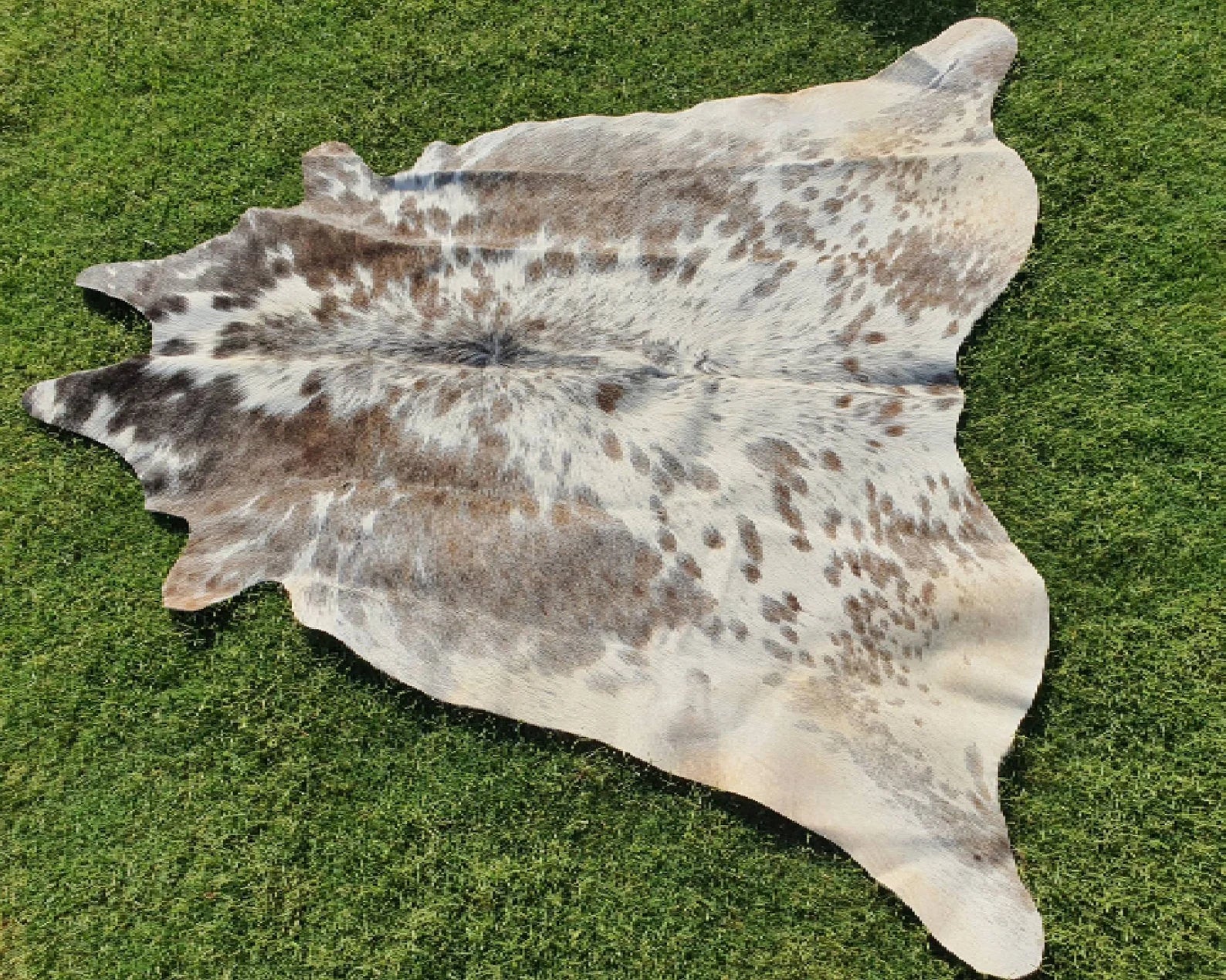 Gray and White Cowhide Rug, Gray Salt and Pepper Cowhide Rug - Natural Cowskin Rugs - Leather Rugs for Bedroom