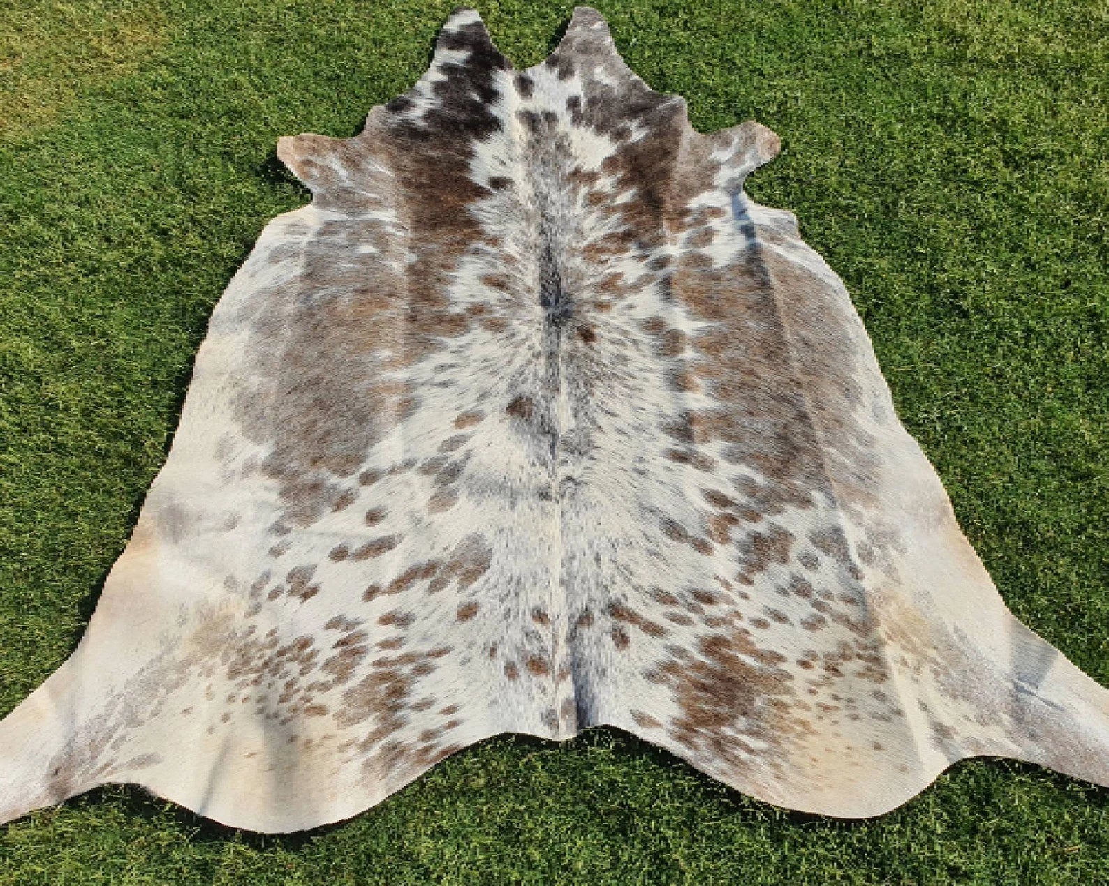 Gray and White Cowhide Rug, Gray Salt and Pepper Cowhide Rug - Natural Cowskin Rugs - Leather Rugs for Bedroom