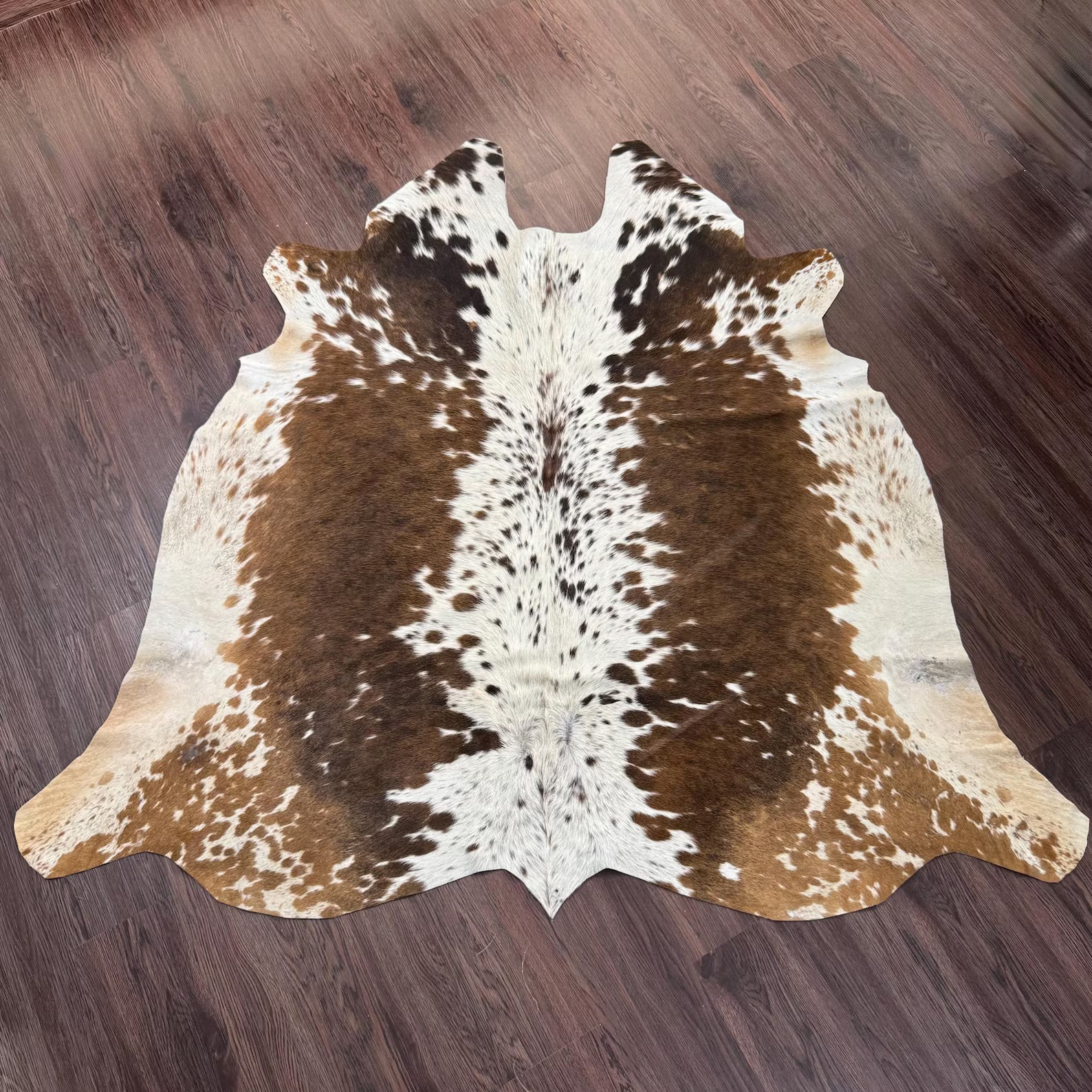 Brown White Cowhide Rug Large Cowhide Rug for Living Room Area Rug Hair On Cowhide Rug Natural Cowhide Rug Brazilian Cowhide Rug