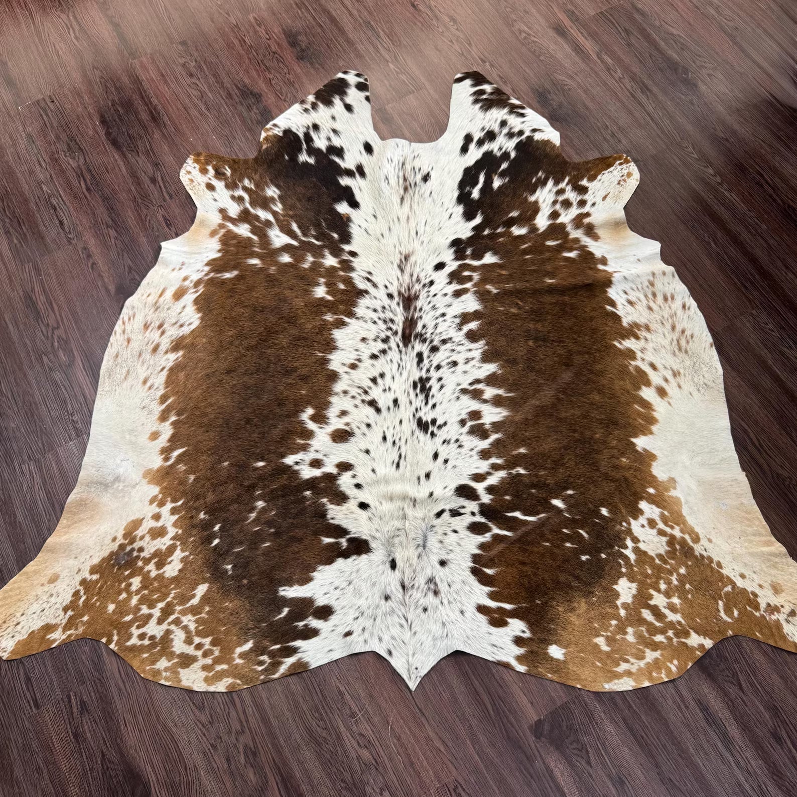 Brown White Cowhide Rug Large Cowhide Rug for Living Room Area Rug Hair On Cowhide Rug Natural Cowhide Rug Brazilian Cowhide Rug