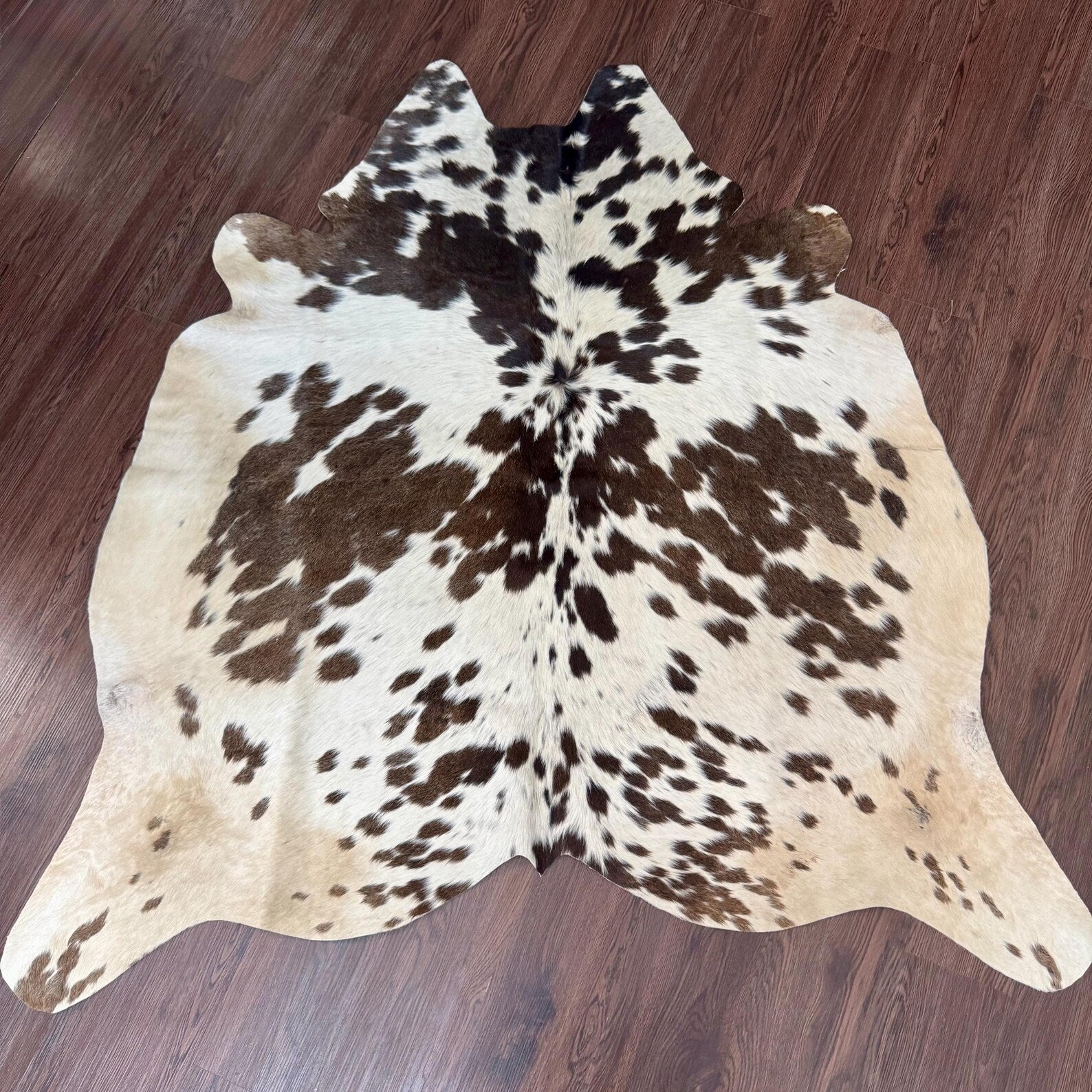Brazilian Hair On Cowhide Rug Real Natural Cow Hide Rug for Living Room Office or Bedroom Premium Leather Area Rugs Western Home Decor Rug