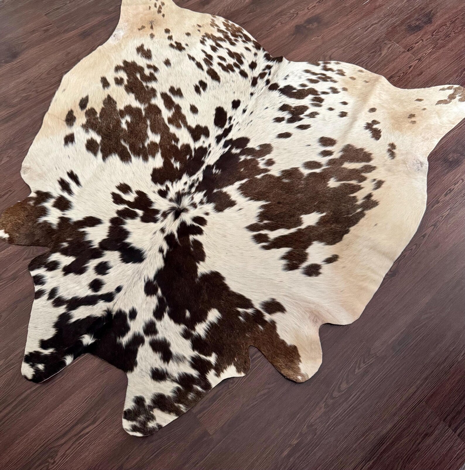 Brazilian Hair On Cowhide Rug Real Natural Cow Hide Rug for Living Room Office or Bedroom Premium Leather Area Rugs Western Home Decor Rug