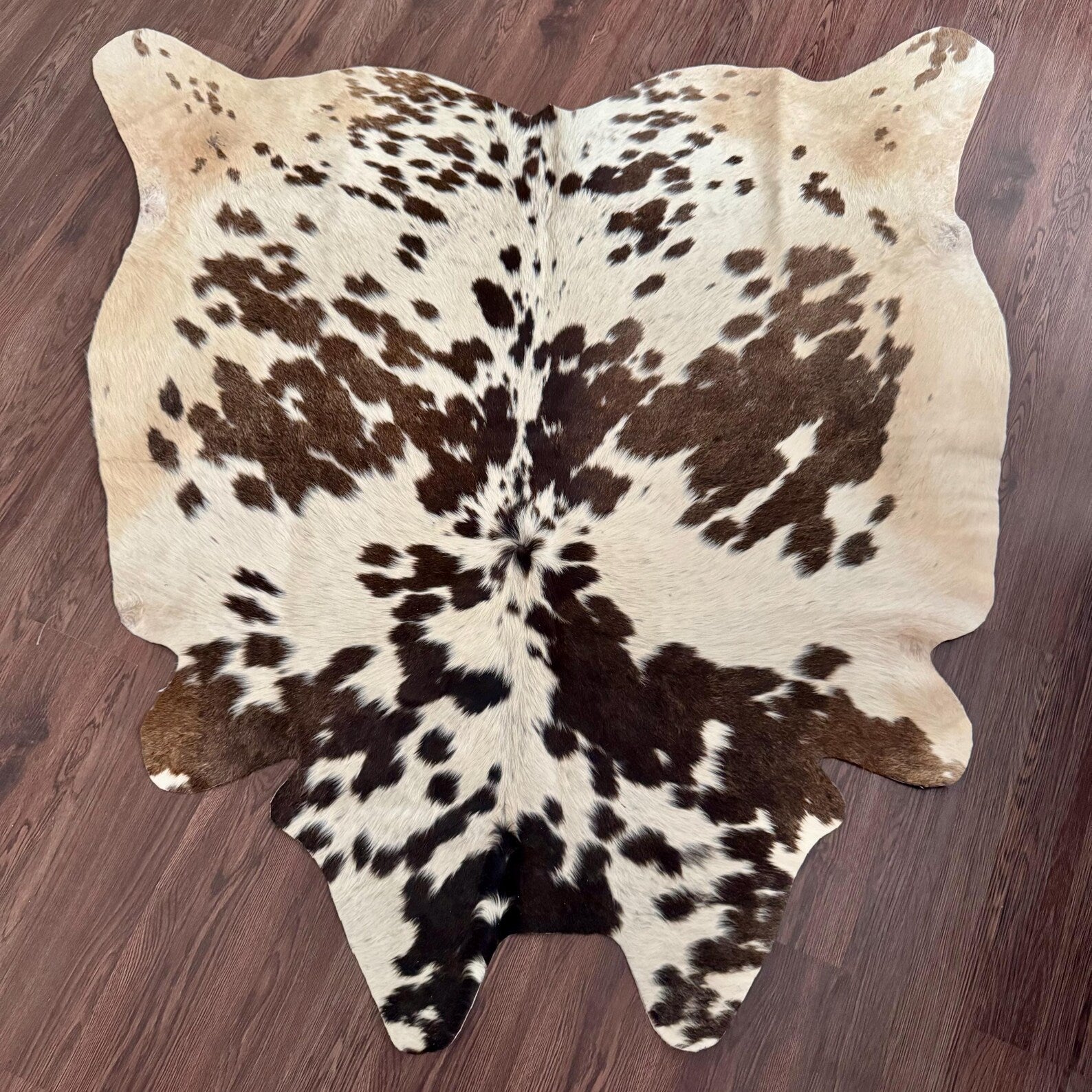 Brazilian Hair On Cowhide Rug Real Natural Cow Hide Rug for Living Room Office or Bedroom Premium Leather Area Rugs Western Home Decor Rug