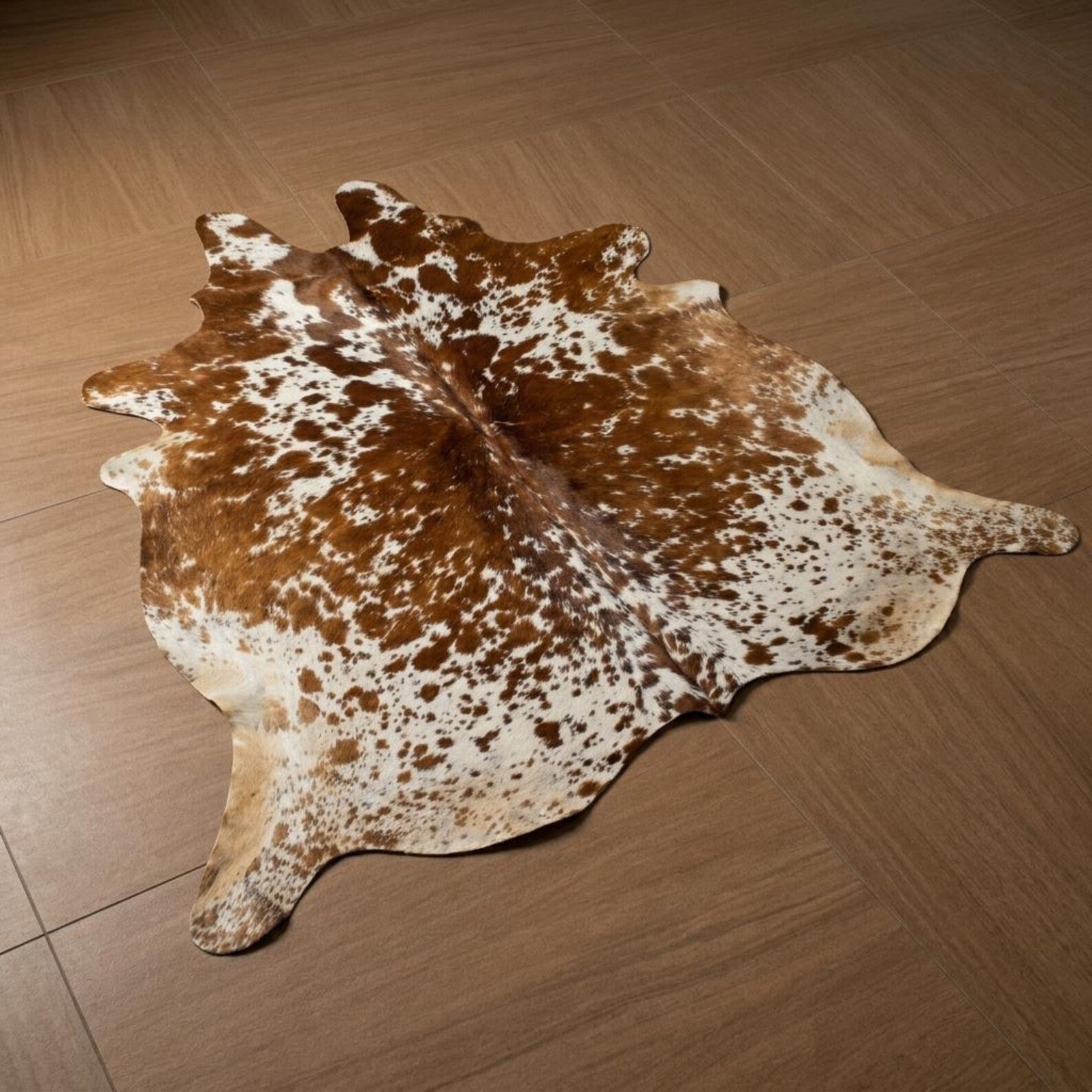 Brown & White Cowhide Rug Price in Pakistan | Premium Genuine Cow Skin Rug | Export Quality