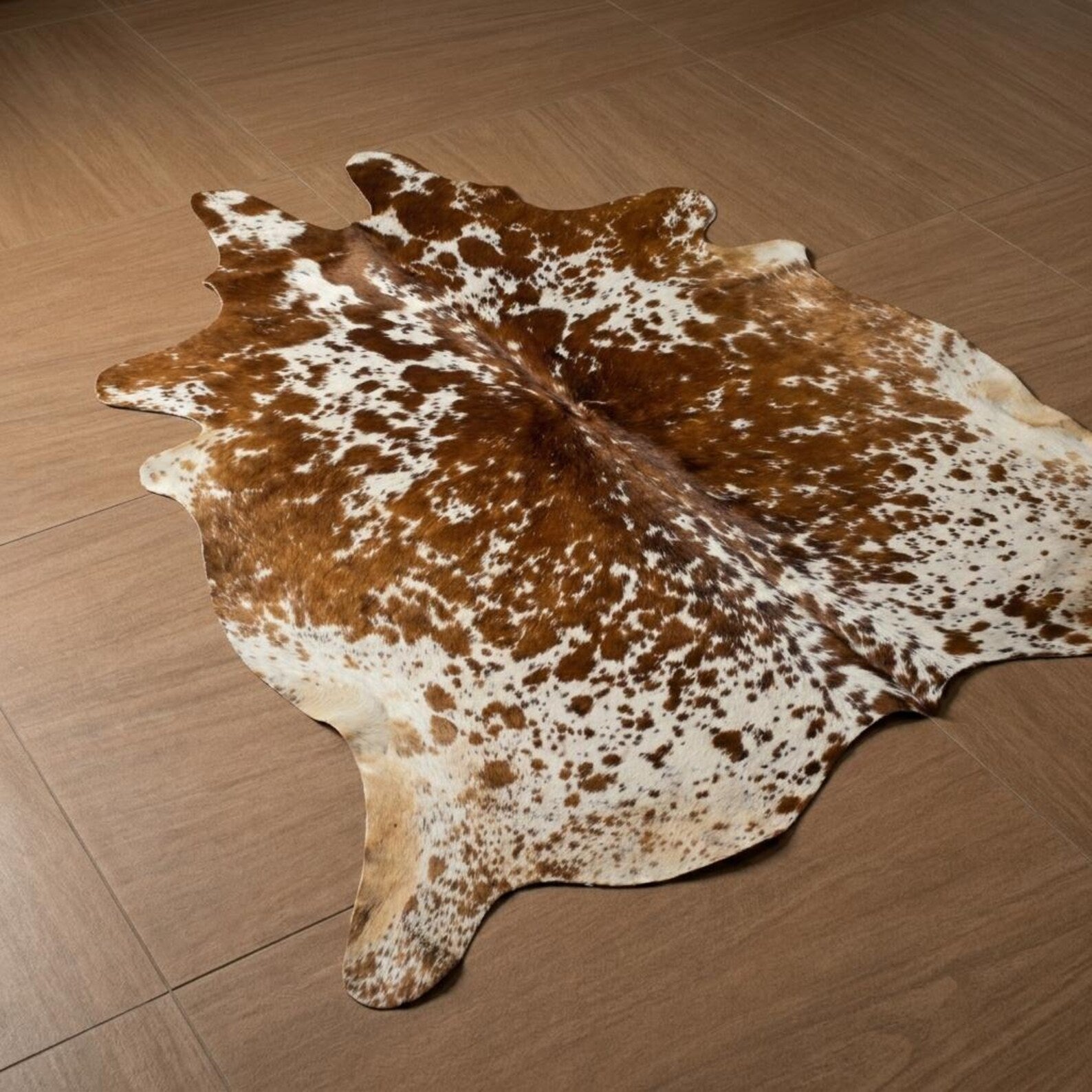 Brown & White Cowhide Rug Price in Pakistan | Premium Genuine Cow Skin Rug | Export Quality