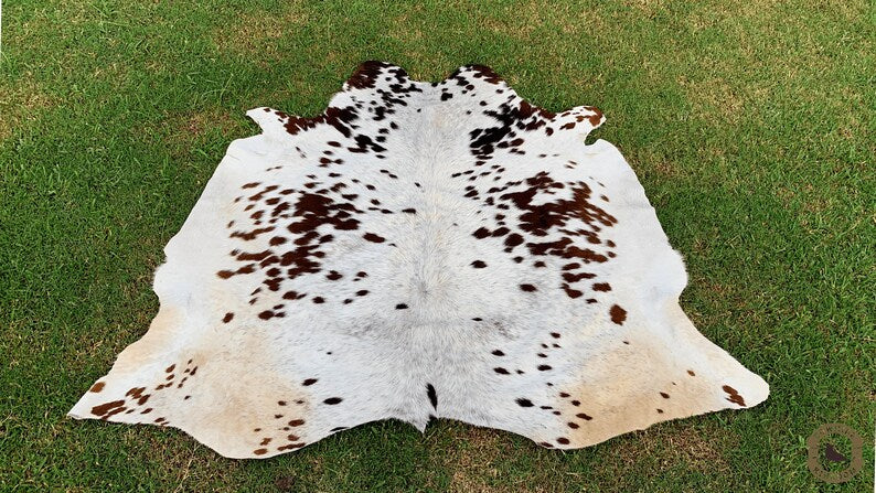 Premium White & Brown Speckled Cowhide Rug – Genuine Cow Skin Rug | Cowhide Rugs Price in Pakistan