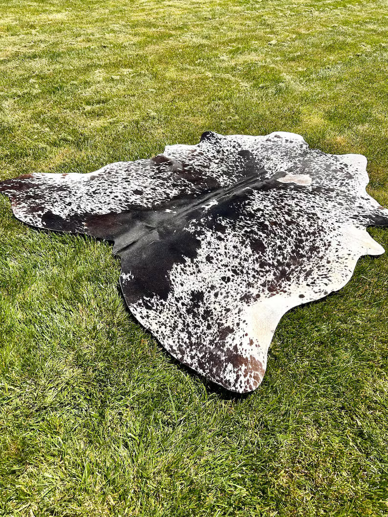 Premium Black & White Cow Hide Rug | Genuine Cowhide Rug | Cow Hide Rug Price in Pakistan | Natural Cow Skin Carpet