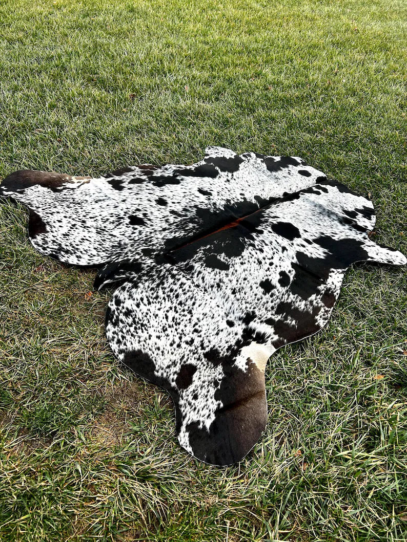 Premium Black & White Cow Hide Rug | Genuine Cowhide Rug | Cow Hide Rug Price in Pakistan | Natural Cow Skin Carpet