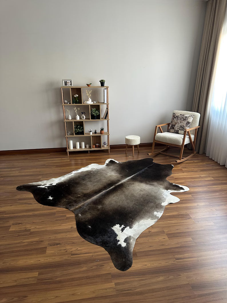 Premium Black & White Cowhide Rug – Genuine Cow Skin Rug | Cowhide Rugs Price in Pakistan