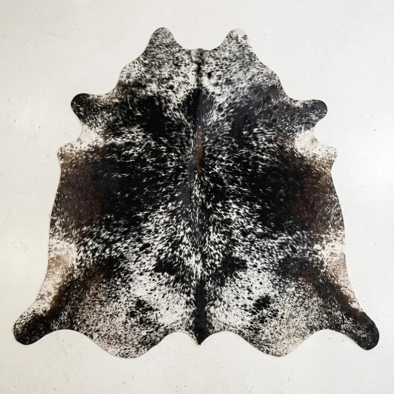 Premium Black & White Speckled Cowhide Rug – Natural Cow Hide Rug in Pakistan