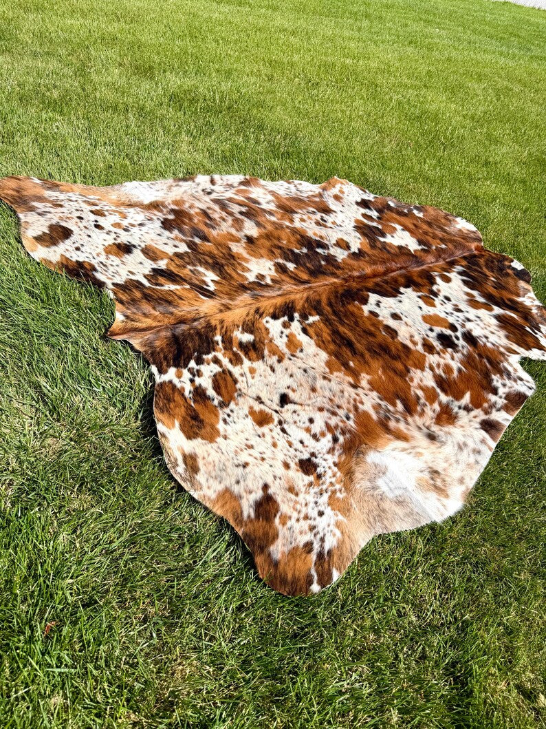 Premium Speckled Brown Cow Hide Rug | Genuine Brown & White Cowhide Rug | Cow Hide Rug Price in Pakistan | Natural Cow Skin Carpet